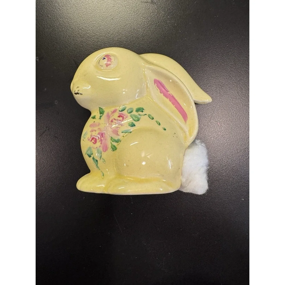 Bunny Rabbit Cotton Ball Dispenser‎ Yellow Glazed Ceramic Vintage 1940s Kitschy